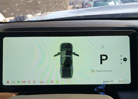 2026 Rivian R1T from USA, damaged, VIN 7FCTGAAP4TN043560